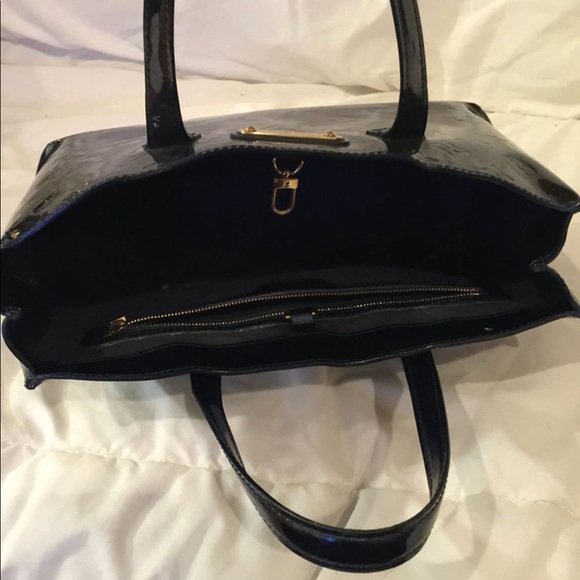 ❌SOLD❌LOUIS VUITTON Vernis Wilshire PM Blue Nuit - Picture 4 of 8